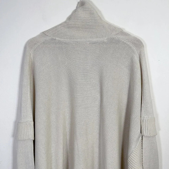 RD STYLE PONCHO OVERSIZED SWEATER IN CREAM COLOR - Picture 11 of 15